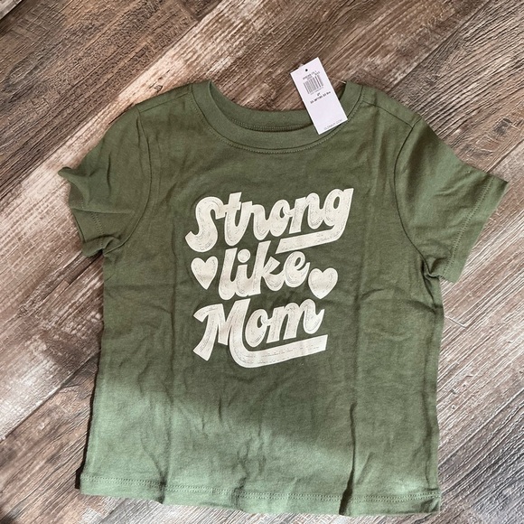 Old Navy Toddler Green Short Sleeve Tee Strong Like Mom Size 2T - Picture 4 of 4